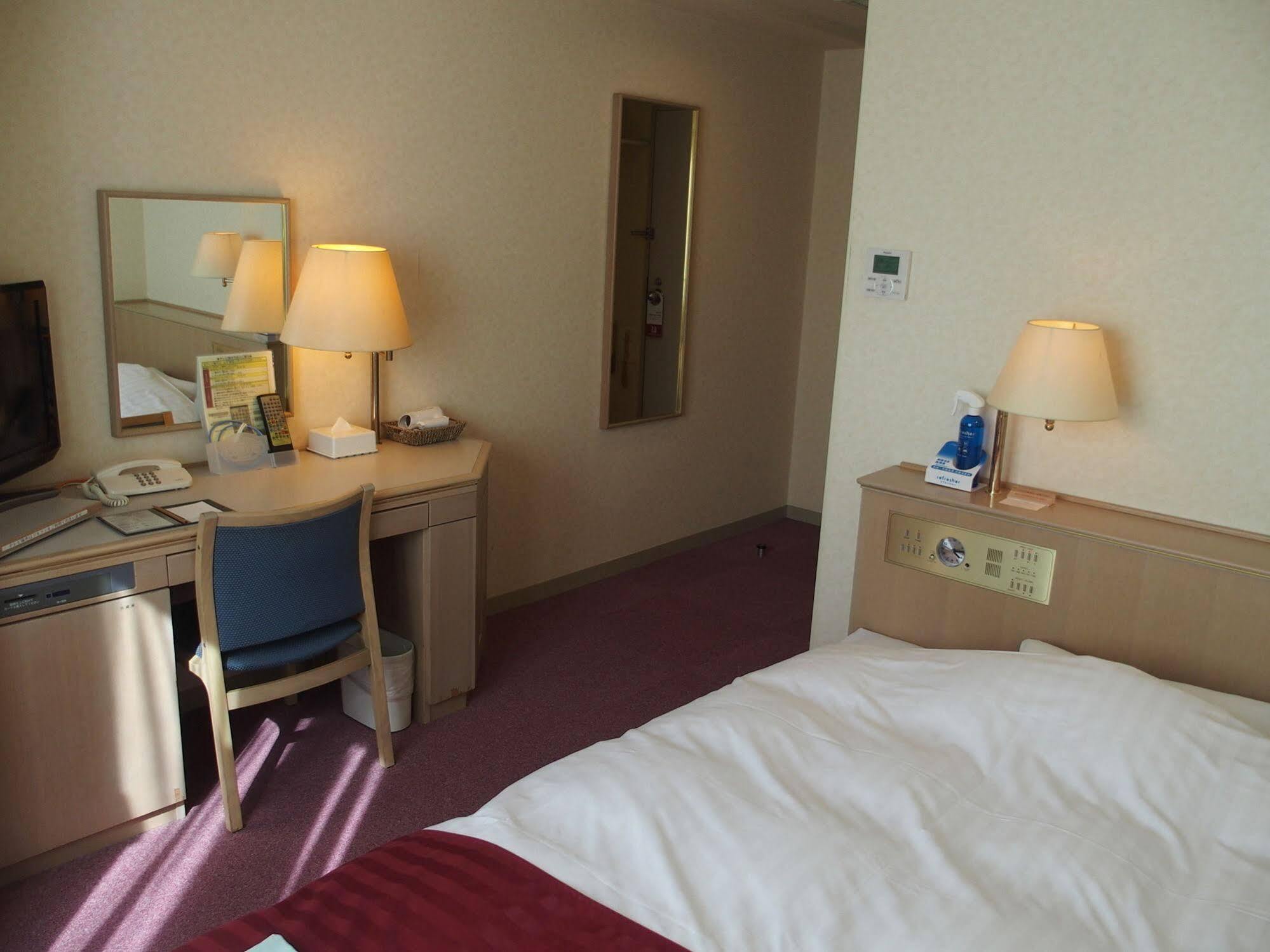 Hotel Livemax Budget Kagoshima Exterior foto